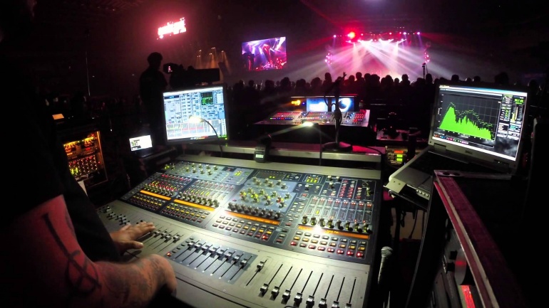 FOH en concierto de Periphery