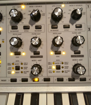 Moog Subsequent 37