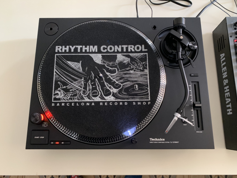Technics SL-1210Mk7