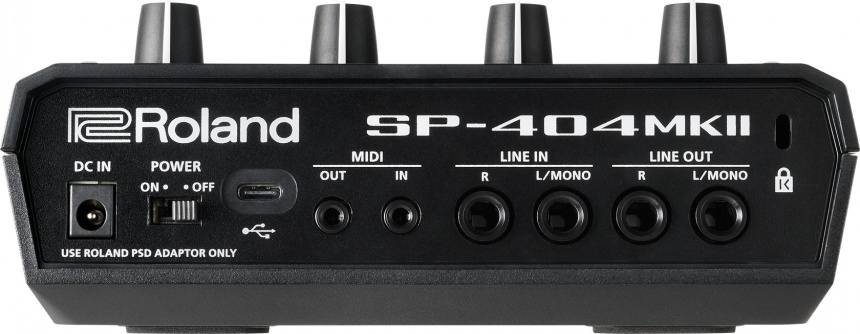 Roland SP-404 MkIi panel trasero