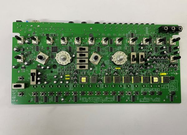 Más Behringer... ¿CR-78?