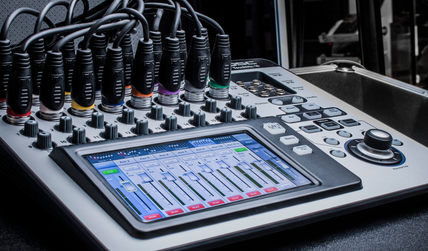 QSC TouchMix 16