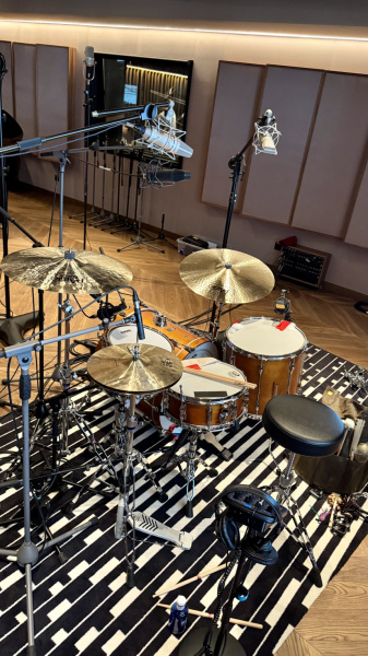 Batería y micrófonos