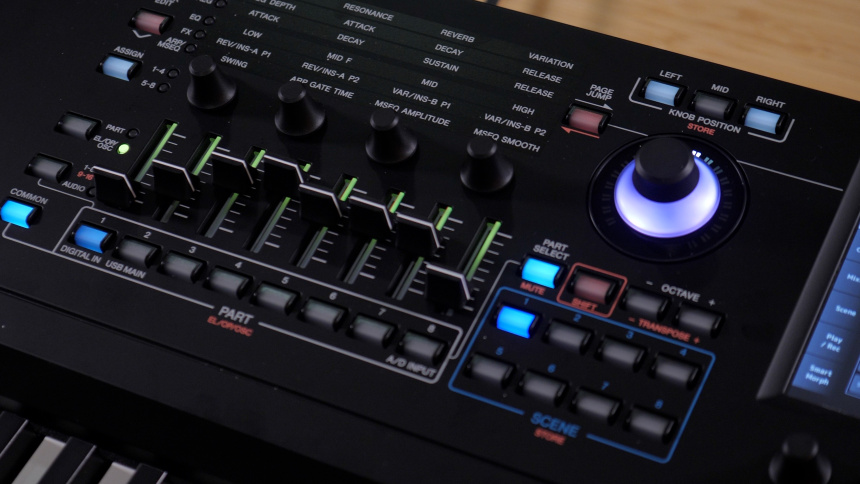 Yamaha MODX M8 - Panel frontal