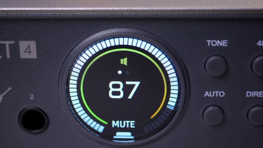 Volt 4 - Display