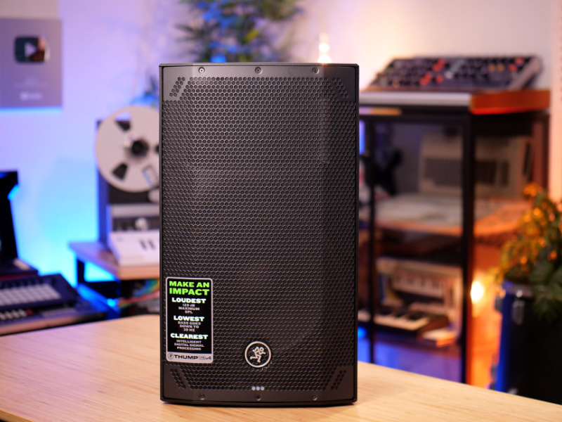 Mackie Thump12v4 vista frontal