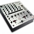 Nuevo mezclador M8 de Numark con efectos integrados