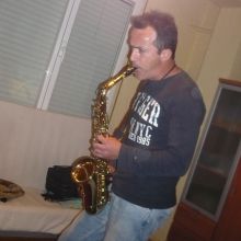 Yo tocando el saxofón