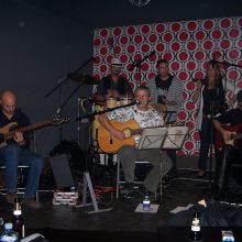 todos al completo