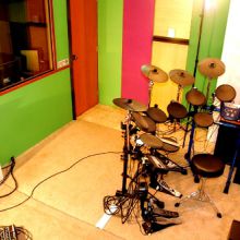 cabina de grabacion de instrumentos