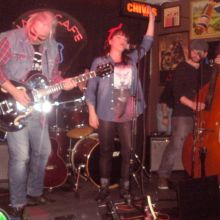 Gladys Rocking and Tres Gatos en el Jazz Cafe.Cordoba