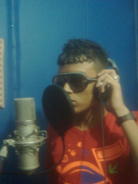 grabando la palabra magica