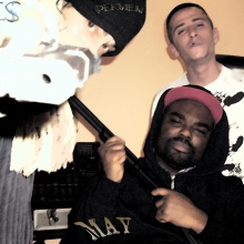 2- Fucking Bichis (PekmeN & MoraD & Mai