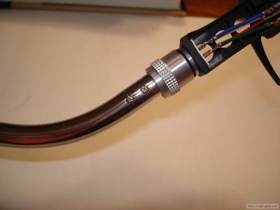 Tonearm screws.jpg
