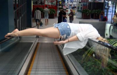 escalator-planking.jpg