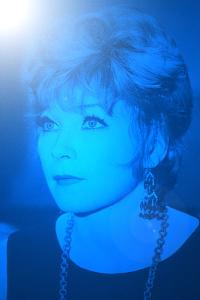 Shirley MacLaine.jpg