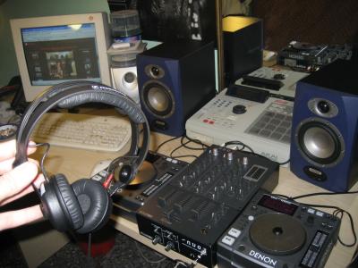 Hispasonic 2 cascos.jpg