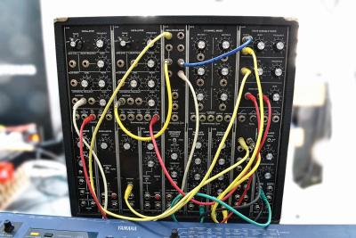 5921_Modular Dot-Punto-Com de Toni Gutierrez.jpg