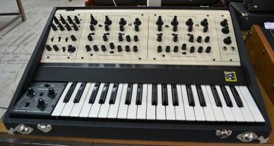 5891_Oberheim 2 Voices de Jan.jpg