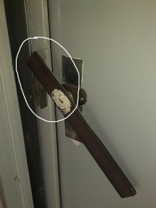 maneta fuera cuña.JPG