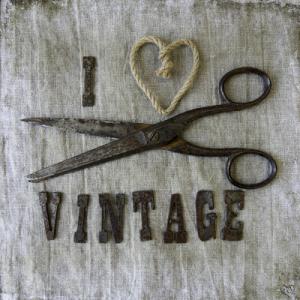 ILuvVintage-1024x1024.jpg