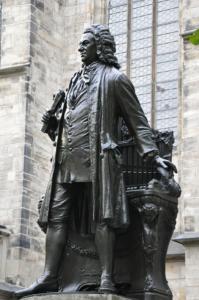 ESTATUA BACH_08.jpg