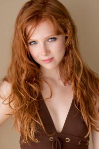 molly-c-quinn-molly-quinn-29032933-333-500.jpg