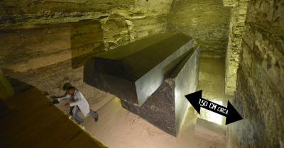 Serapeum-of-Saqqara.jpg