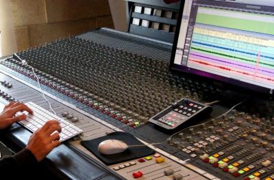 finishing touch FAce.jpg