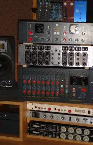 Rack PGSMUSIC.jpg