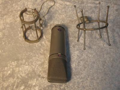 neumann1[1].jpg