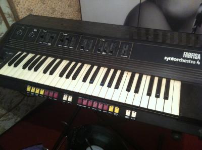 farfisa-syntorchestra-4.jpg