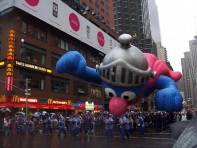 superCocoMacysParade2006.jpg