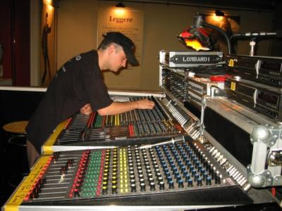 gira 2004-sala lombardi.jpg