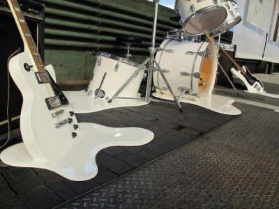 instrumentos derretidos.jpg