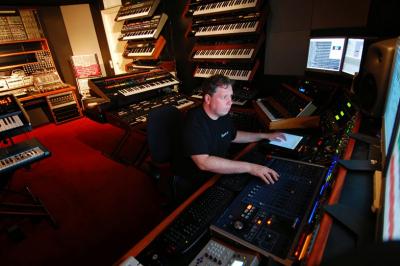 046-05 Synth.nl, Michel van Osenbruggen, Apollo Studio.jpg