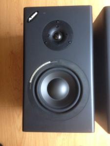 monitores-parlantes-alesis-1-mkii-pasivos-usados-11949-MCO20051429741_022014-O.jpg