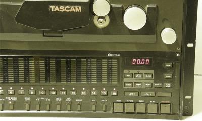 tascam-msr-16.jpg