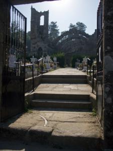 1-entrada-a-Santa-Mariña-Web.jpg