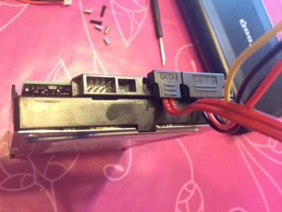 Cables conectados al disco.JPG