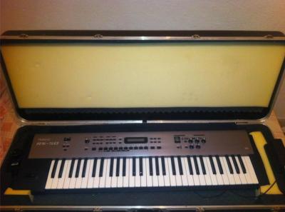 teclado Roland Rs-50.jpg