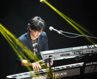 Yuri Wong-Carlos Baute.jpg