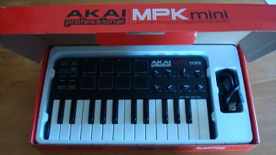 akai-mpk-mini-446385.jpg