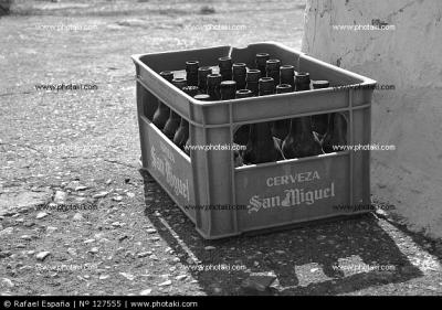 caja-con-botellas-de-cerveza_127555.jpg