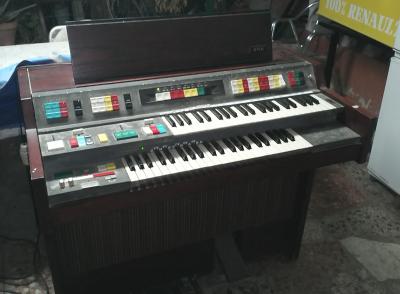 organo Alton CAM04189.jpg