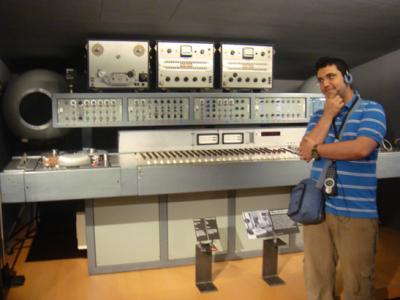 el chisme de pierre schaeffer .jpg