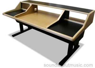 mesa home studio  buena para mackie 8db.JPG