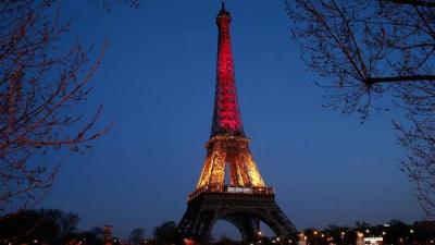 Torre-Eiffel-iluminada-colores-bandera_CLAIMA20160322_0342_28.jpg