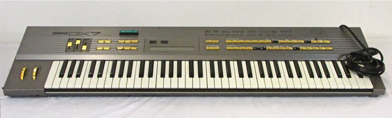 Yamaha DX7IIC (1987)