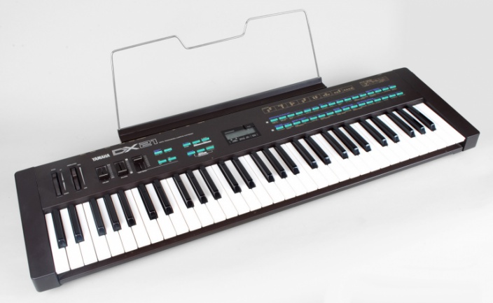 Yamaha DX21 (1986)